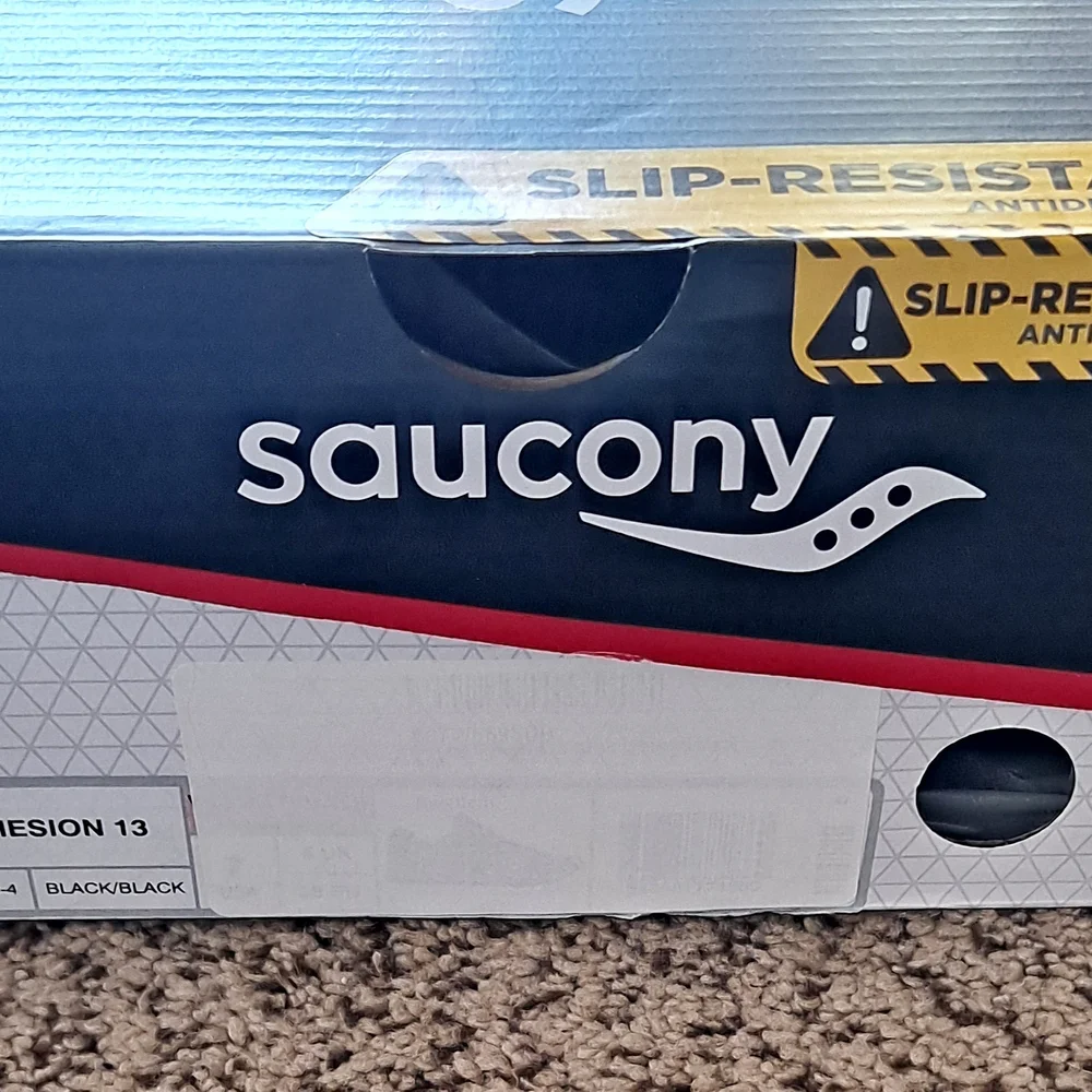 Saucony sleek black